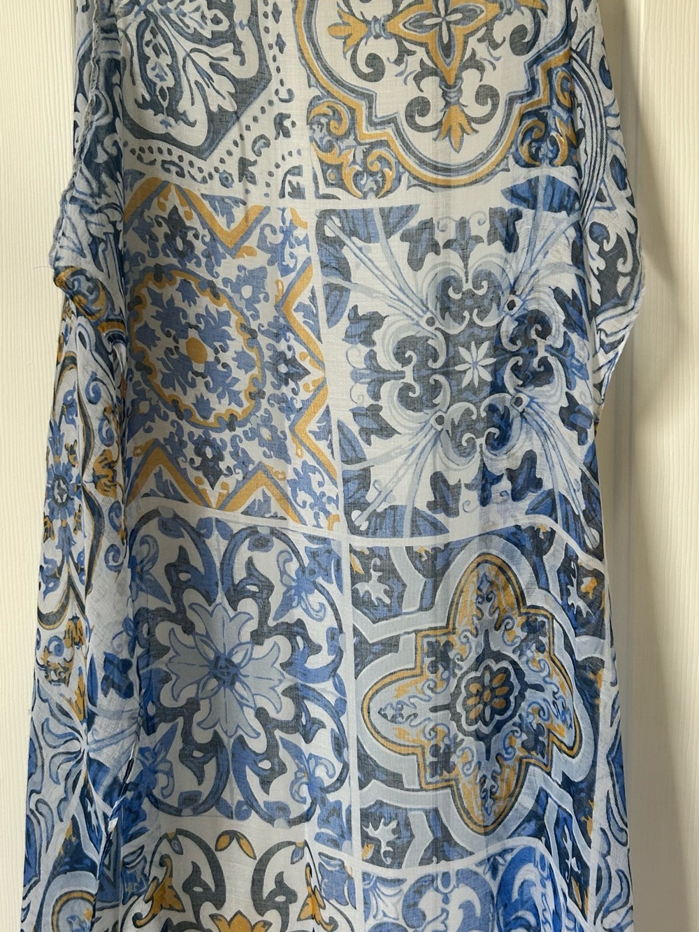Blue and Gold Paisley Design Scarf - Picture 3 of 6